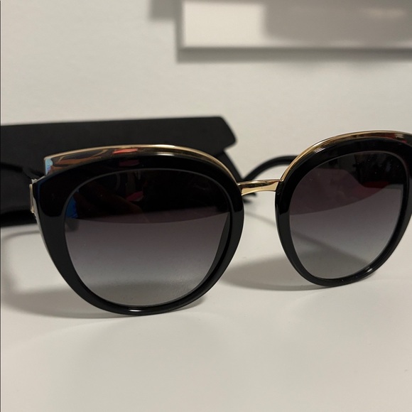 NEW [Dolce & Gabbana] Luxury Butterfly Large Sunglasses, Black/Gold, Acetate - Picture 6 of 12